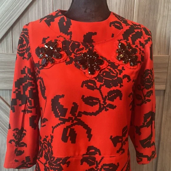 💄💃 Gorgeous vintage dress with billowy sleeves and black crystal appliqués EUC - Picture 3 of 11